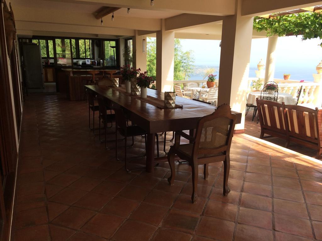 Ataalaya Farmhouse Batangas Екстериор снимка