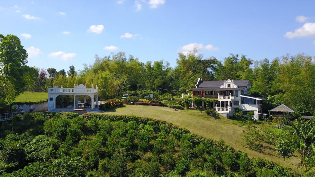 Ataalaya Farmhouse Batangas Екстериор снимка